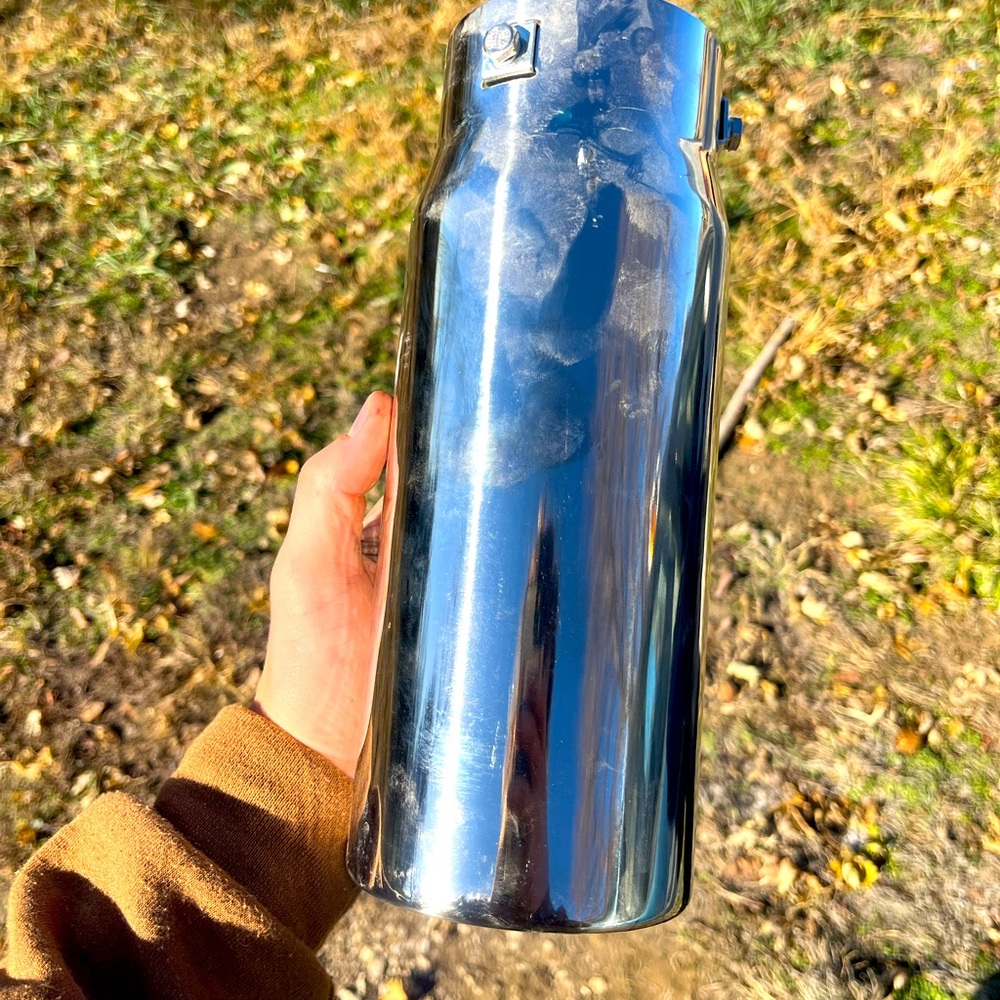 New Exhaust Tip. Works for 2-3 inch Exhaust Pipes